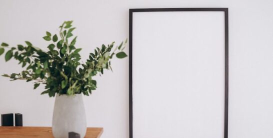 Lamele ścienne w mieszkaniu: dobór, akustyka i montaż krok po kroku